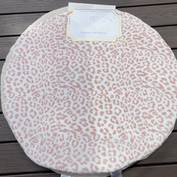 Rachael Zoe- Alfombra de juego para bebés animal print